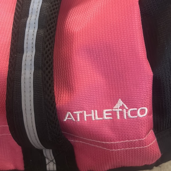 Large Athletico Backpack - like new - Picture 6 of 7